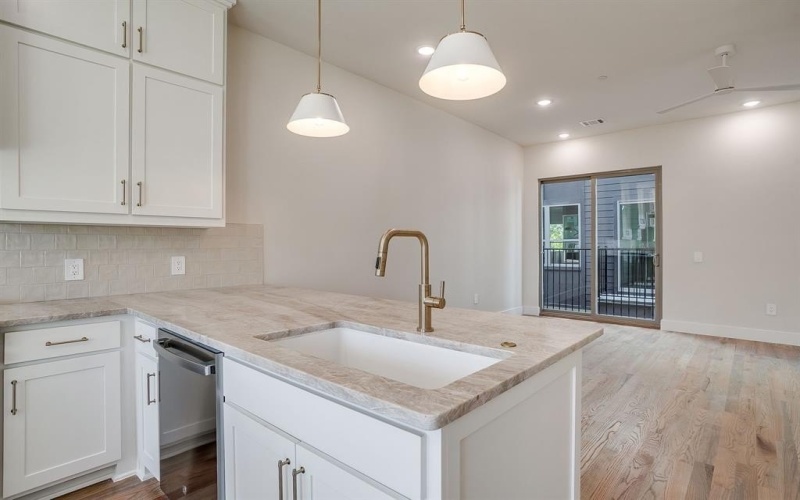 2820 Weisenberger Street #108, Fort Worth, TX 76107, 2 Bedrooms Bedrooms, ,2 BathroomsBathrooms,Residential,For Sale,2820 Weisenberger Street,0,21094753