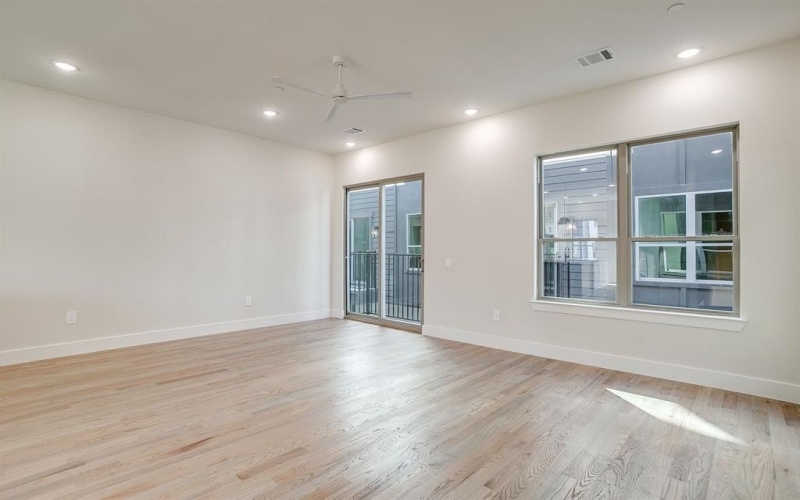 2820 Weisenberger Street #108, Fort Worth, TX 76107, 2 Bedrooms Bedrooms, ,2 BathroomsBathrooms,Residential,For Sale,2820 Weisenberger Street,0,21094753