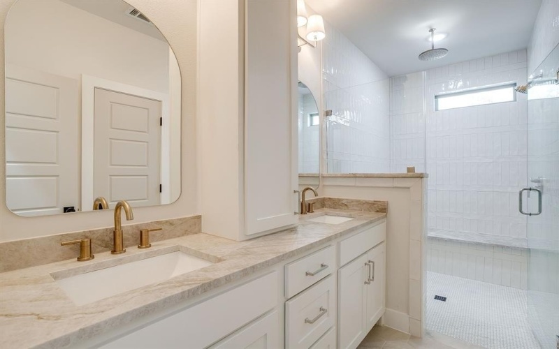 2820 Weisenberger Street #108, Fort Worth, TX 76107, 2 Bedrooms Bedrooms, ,2 BathroomsBathrooms,Residential,For Sale,2820 Weisenberger Street,0,21094753