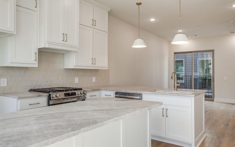 2820 Weisenberger Street #108, Fort Worth, TX 76107, 2 Bedrooms Bedrooms, ,2 BathroomsBathrooms,Residential,For Sale,2820 Weisenberger Street,0,21094753