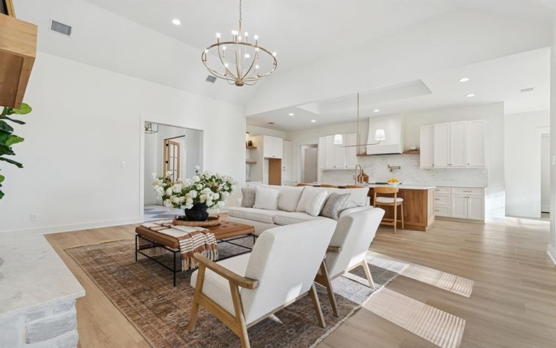 8008 Ben Day Murrin Road N, Fort Worth, TX 76126, 5 Bedrooms Bedrooms, ,2 BathroomsBathrooms,Residential,For Sale,8008 Ben Day Murrin Road N,0,21094776