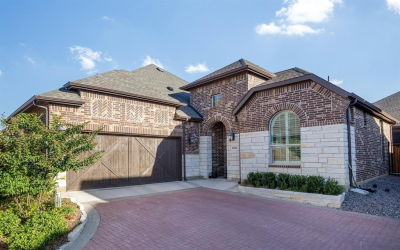 4745 Kings Garden Parkway, Arlington, TX 76005, 3 Bedrooms Bedrooms, ,2 BathroomsBathrooms,Residential,For Sale,4745 Kings Garden Parkway,0,21094956