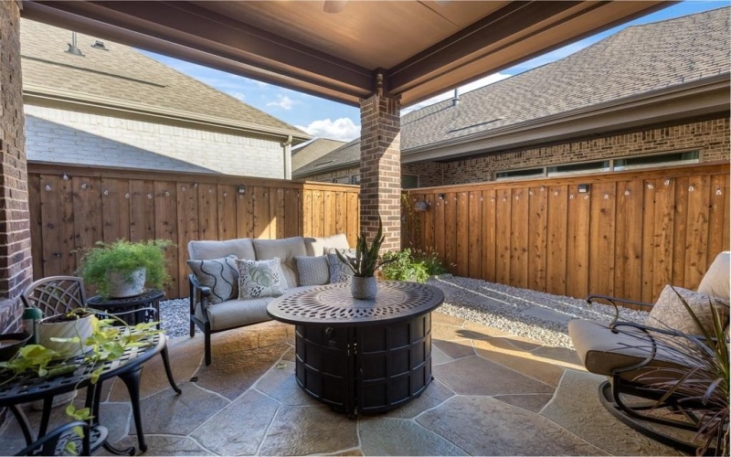 4745 Kings Garden Parkway, Arlington, TX 76005, 3 Bedrooms Bedrooms, ,2 BathroomsBathrooms,Residential,For Sale,4745 Kings Garden Parkway,0,21094956