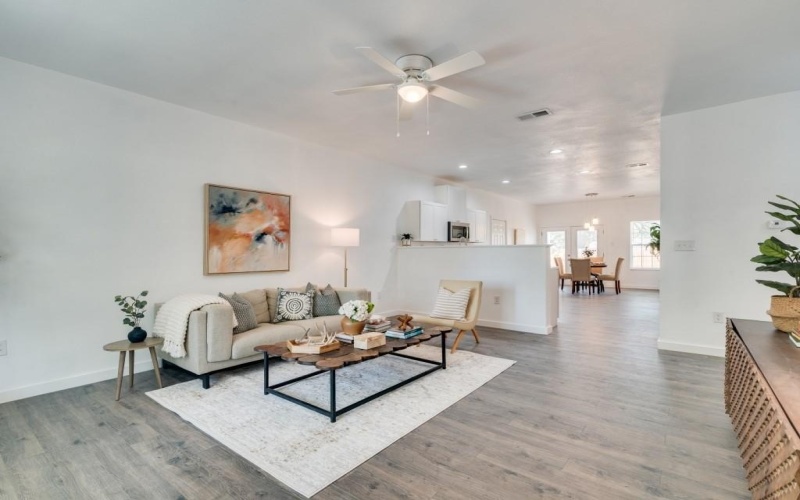 530 Maple Street, Commerce, TX 75428, 3 Bedrooms Bedrooms, ,2 BathroomsBathrooms,Residential,For Sale,530 Maple Street,0,21094974