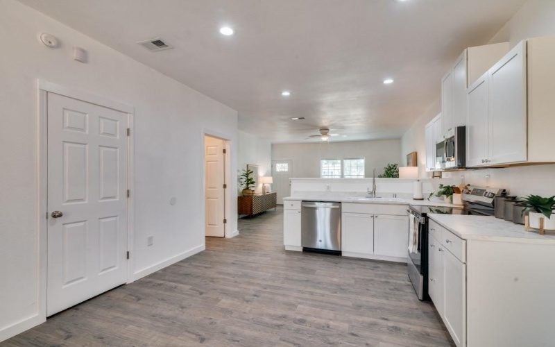 530 Maple Street, Commerce, TX 75428, 3 Bedrooms Bedrooms, ,2 BathroomsBathrooms,Residential,For Sale,530 Maple Street,0,21094974