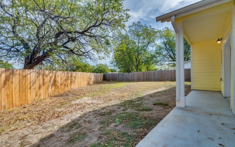 530 Maple Street, Commerce, TX 75428, 3 Bedrooms Bedrooms, ,2 BathroomsBathrooms,Residential,For Sale,530 Maple Street,0,21094974