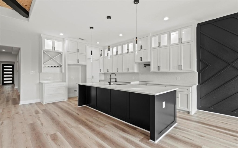 1531 E Waco Avenue, Dallas, TX 75216, 4 Bedrooms Bedrooms, ,2 BathroomsBathrooms,Residential,For Sale,1531 E Waco Avenue,0,21095004