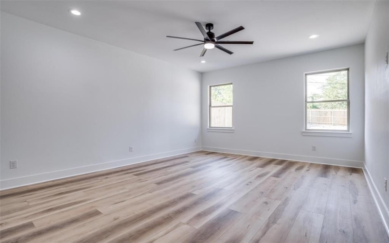 1420 Morrell Avenue, Dallas, TX 75203, 4 Bedrooms Bedrooms, ,2 BathroomsBathrooms,Residential,For Sale,1420 Morrell Avenue,0,21095010