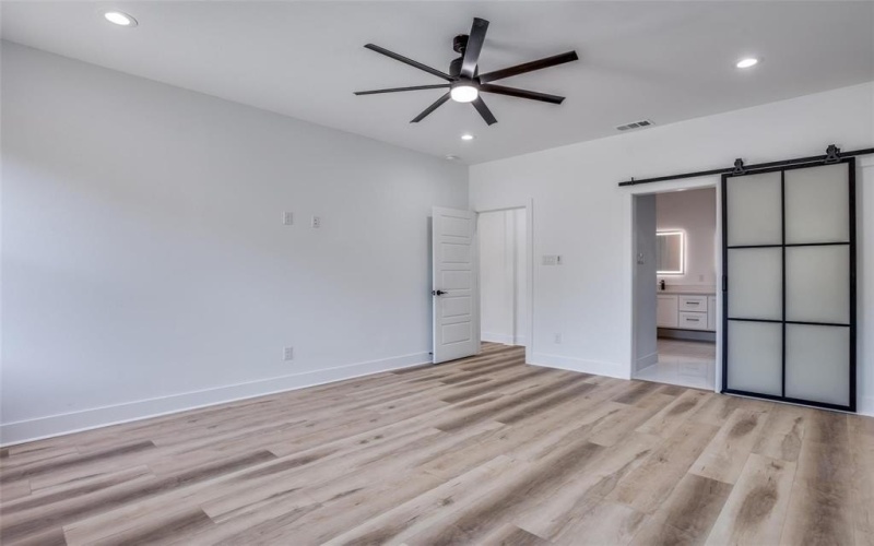 1420 Morrell Avenue, Dallas, TX 75203, 4 Bedrooms Bedrooms, ,2 BathroomsBathrooms,Residential,For Sale,1420 Morrell Avenue,0,21095010