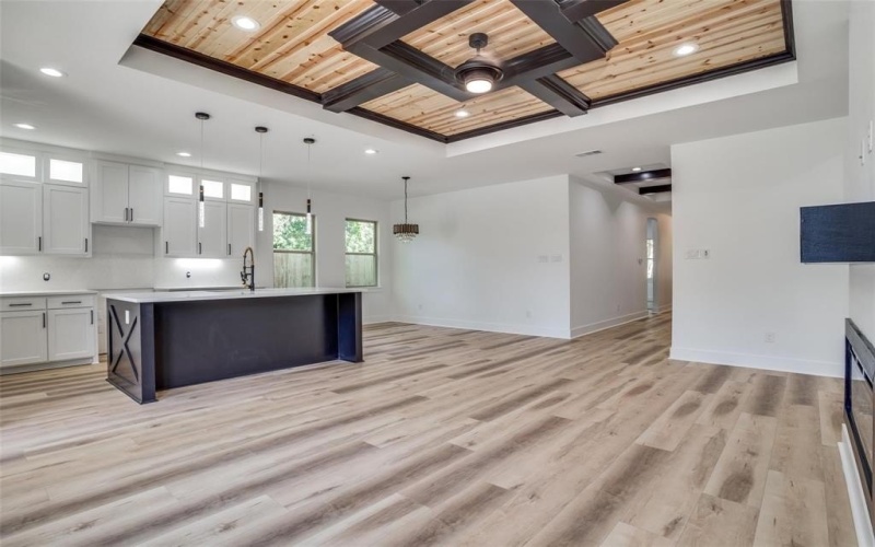 1420 Morrell Avenue, Dallas, TX 75203, 4 Bedrooms Bedrooms, ,2 BathroomsBathrooms,Residential,For Sale,1420 Morrell Avenue,0,21095010