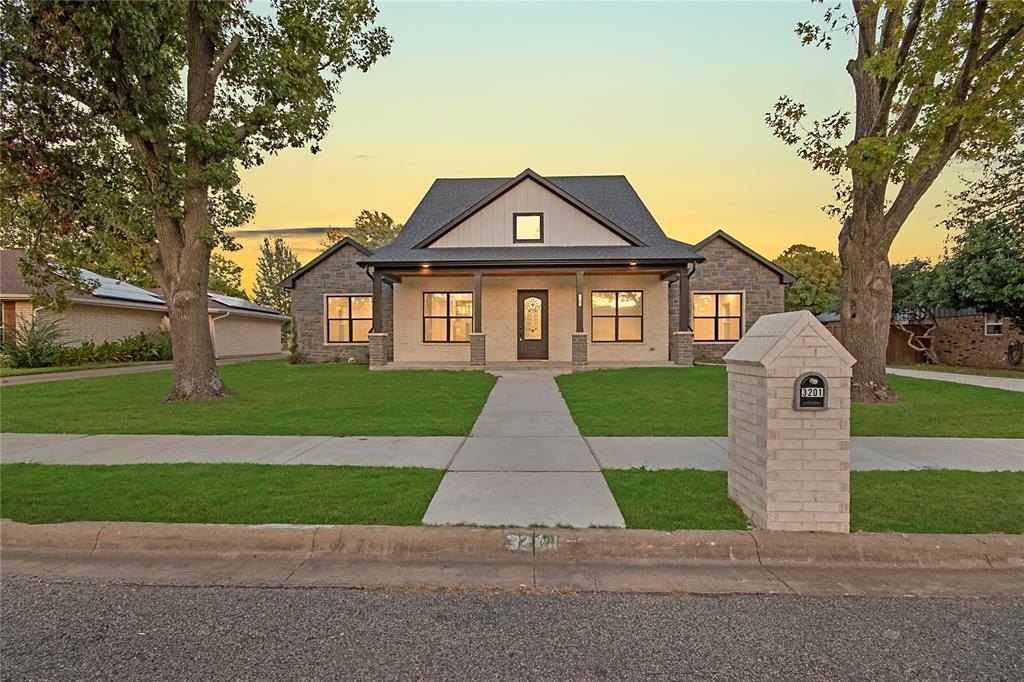 3201 Anthony Drive, Sherman, TX 75092, 4 Bedrooms Bedrooms, ,3 BathroomsBathrooms,Residential,For Sale,3201 Anthony Drive,0,21095161