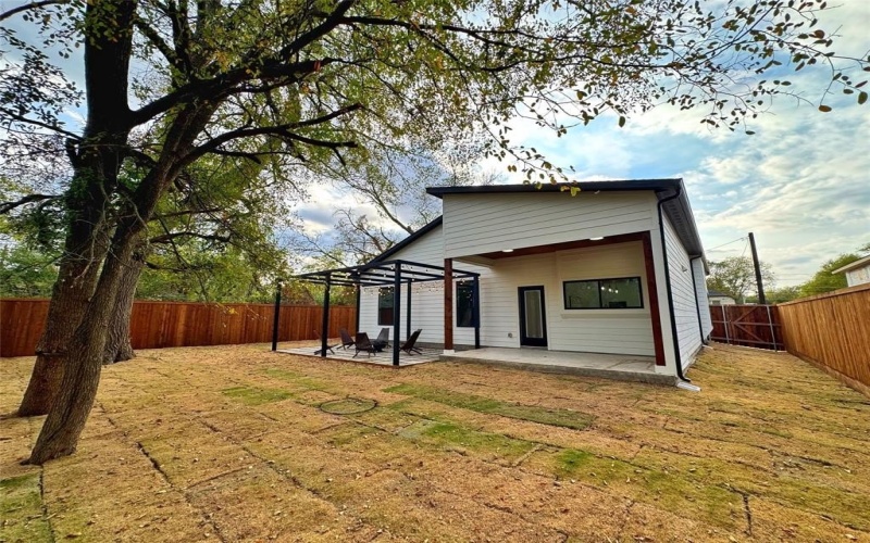 1611 Gibbons Street, Greenville, TX 75401, 3 Bedrooms Bedrooms, ,2 BathroomsBathrooms,Residential,For Sale,1611 Gibbons Street,0,21095255