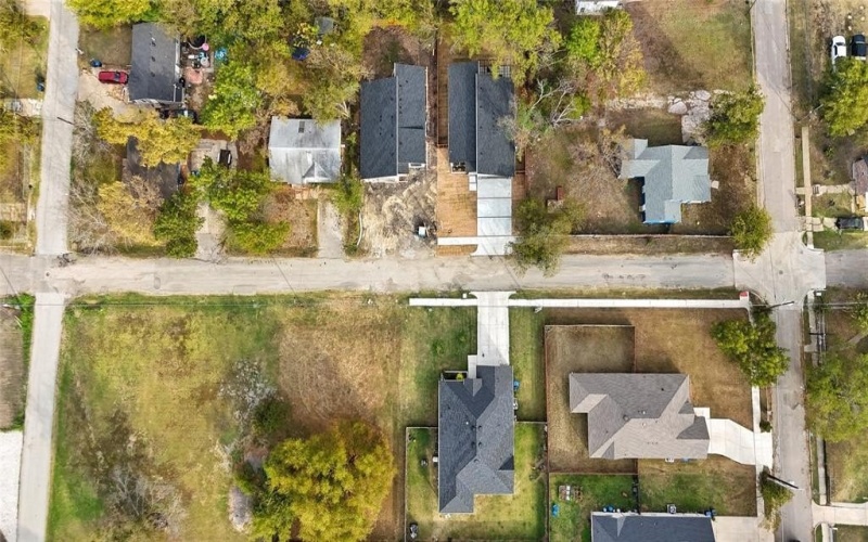 1611 Gibbons Street, Greenville, TX 75401, 3 Bedrooms Bedrooms, ,2 BathroomsBathrooms,Residential,For Sale,1611 Gibbons Street,0,21095255