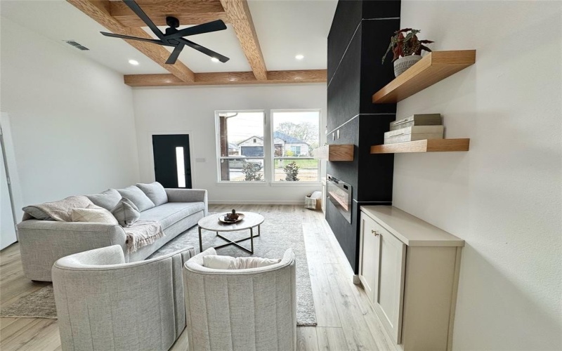 1611 Gibbons Street, Greenville, TX 75401, 3 Bedrooms Bedrooms, ,2 BathroomsBathrooms,Residential,For Sale,1611 Gibbons Street,0,21095255