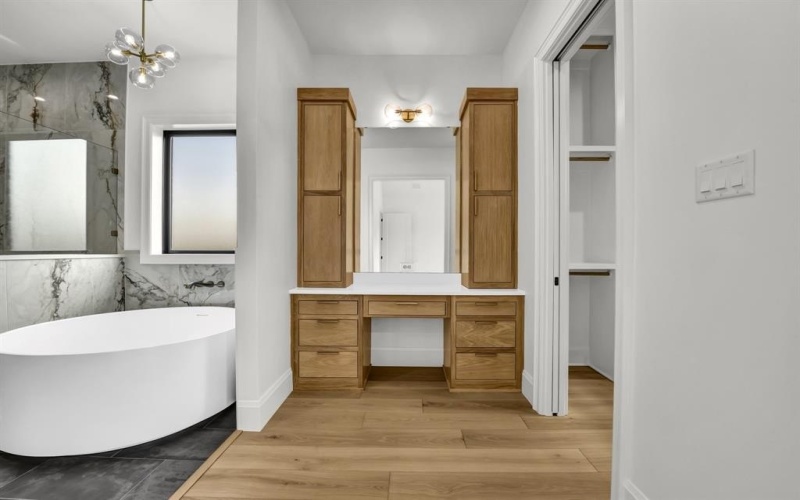 613 Hondo Crossing, Weatherford, TX 76087, 5 Bedrooms Bedrooms, ,6 BathroomsBathrooms,Residential,For Sale,613 Hondo Crossing,0,21095367