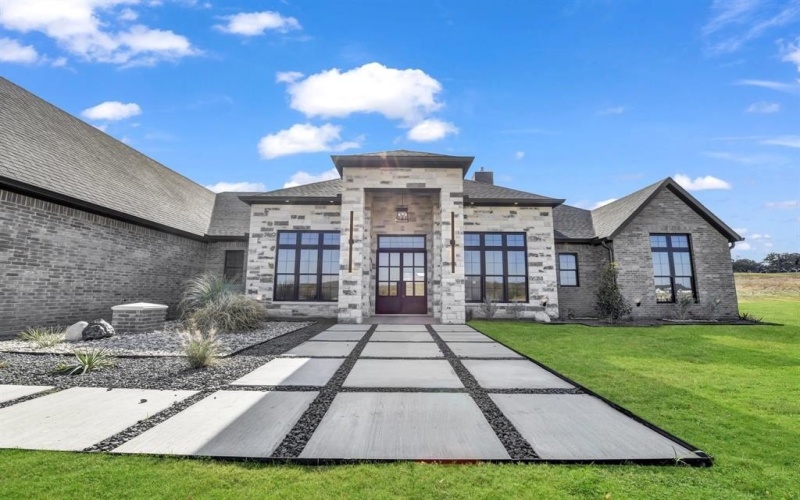 613 Hondo Crossing, Weatherford, TX 76087, 5 Bedrooms Bedrooms, ,6 BathroomsBathrooms,Residential,For Sale,613 Hondo Crossing,0,21095367