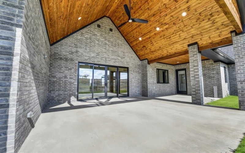 613 Hondo Crossing, Weatherford, TX 76087, 5 Bedrooms Bedrooms, ,6 BathroomsBathrooms,Residential,For Sale,613 Hondo Crossing,0,21095367