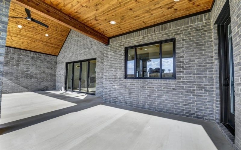 613 Hondo Crossing, Weatherford, TX 76087, 5 Bedrooms Bedrooms, ,6 BathroomsBathrooms,Residential,For Sale,613 Hondo Crossing,0,21095367