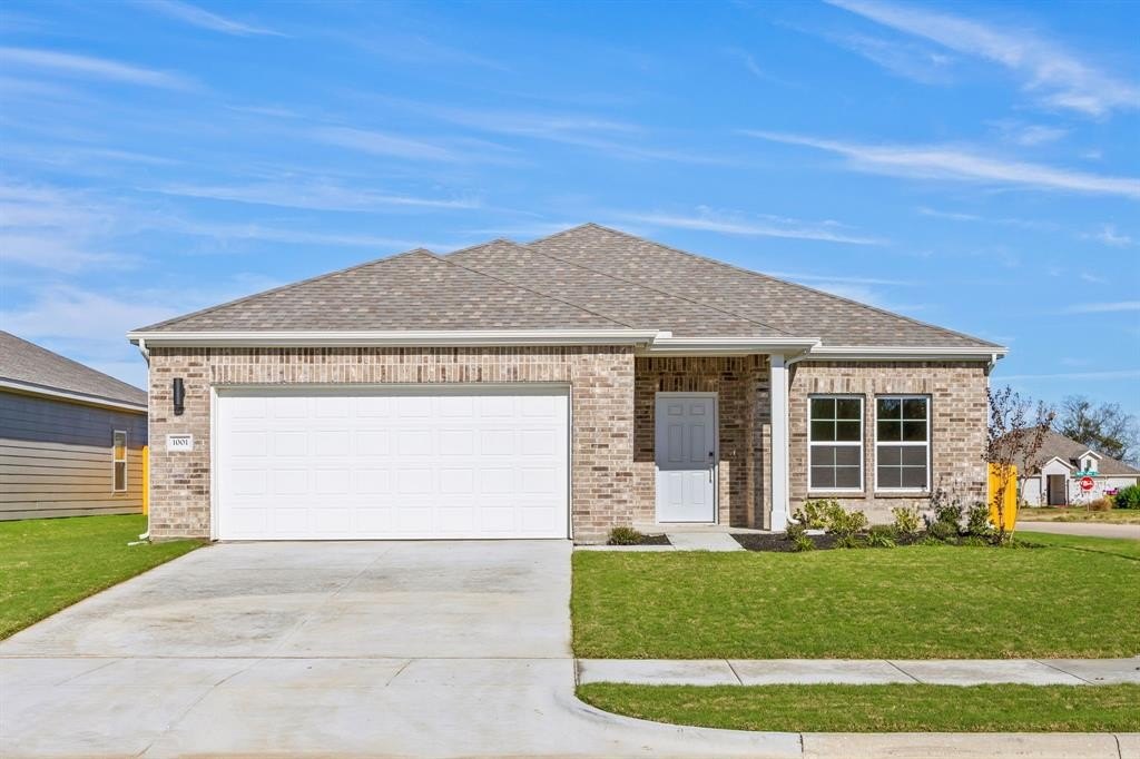 1001 Park Oak Lane, Crowley, TX 76036, 3 Bedrooms Bedrooms, ,2 BathroomsBathrooms,Residential,For Sale,1001 Park Oak Lane,0,21095372
