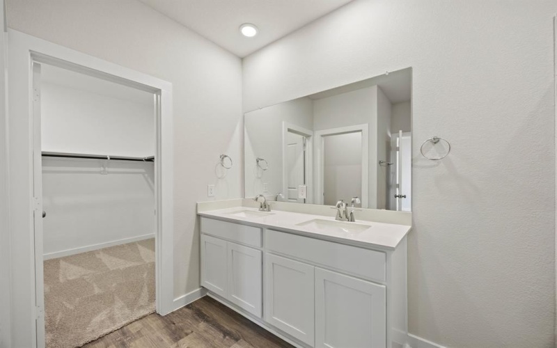 1001 Park Oak Lane, Crowley, TX 76036, 3 Bedrooms Bedrooms, ,2 BathroomsBathrooms,Residential,For Sale,1001 Park Oak Lane,0,21095372