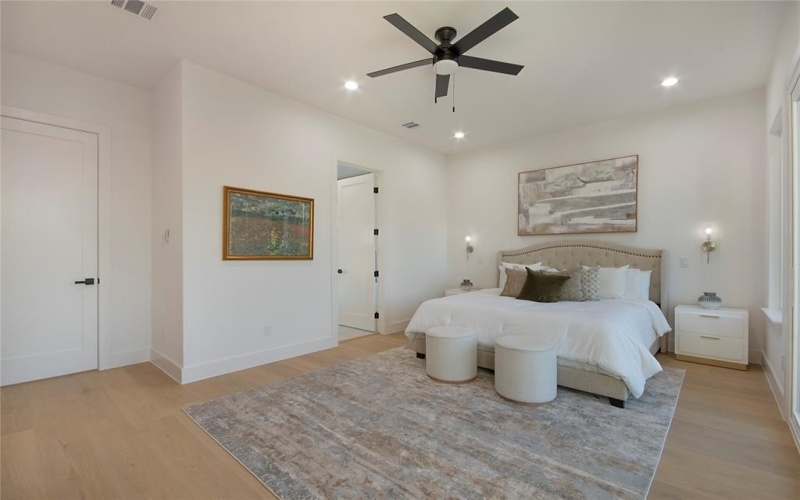 2426 Douglas Avenue, Dallas, TX 75219, 4 Habitaciones Habitaciones , ,3 BañosBaños,Residential,En Venta,2426 Douglas Avenue,0,21095553
