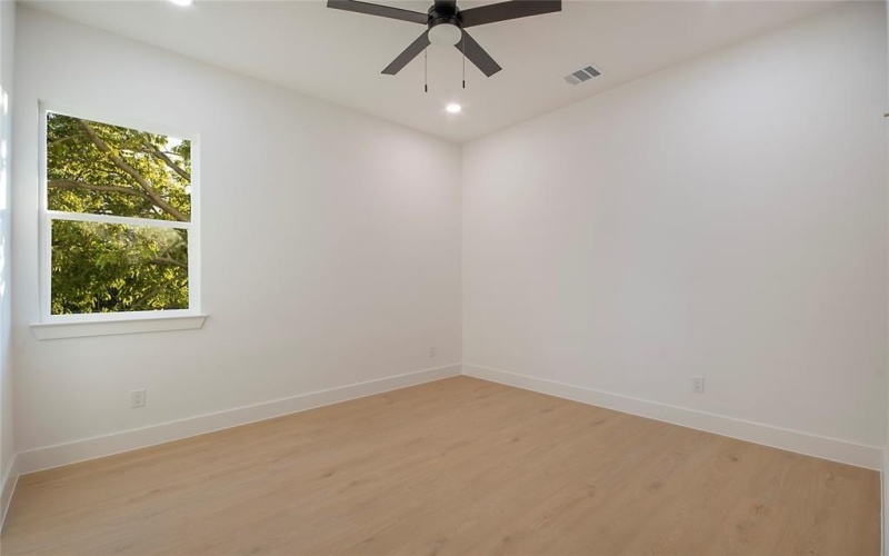 2426 Douglas Avenue, Dallas, TX 75219, 4 Habitaciones Habitaciones , ,3 BañosBaños,Residential,En Venta,2426 Douglas Avenue,0,21095553