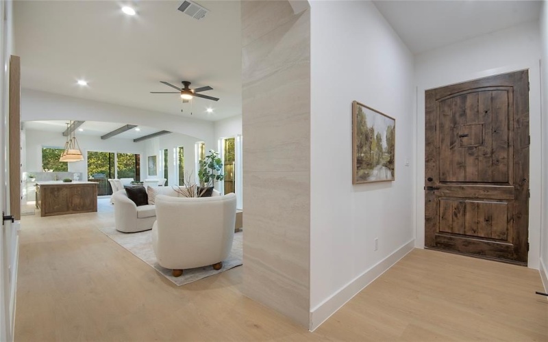 2426 Douglas Avenue, Dallas, TX 75219, 4 Habitaciones Habitaciones , ,3 BañosBaños,Residential,En Venta,2426 Douglas Avenue,0,21095553