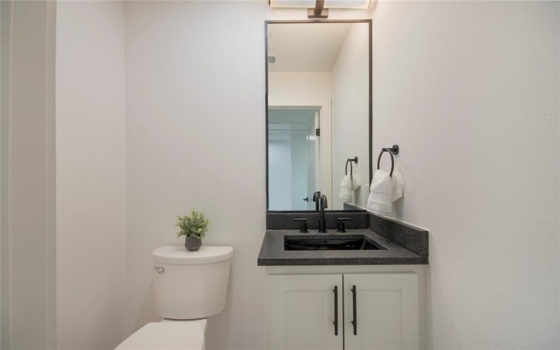 2426 Douglas Avenue, Dallas, TX 75219, 4 Habitaciones Habitaciones , ,3 BañosBaños,Residential,En Venta,2426 Douglas Avenue,0,21095553