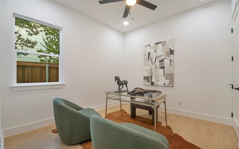 2426 Douglas Avenue, Dallas, TX 75219, 4 Habitaciones Habitaciones , ,3 BañosBaños,Residential,En Venta,2426 Douglas Avenue,0,21095553