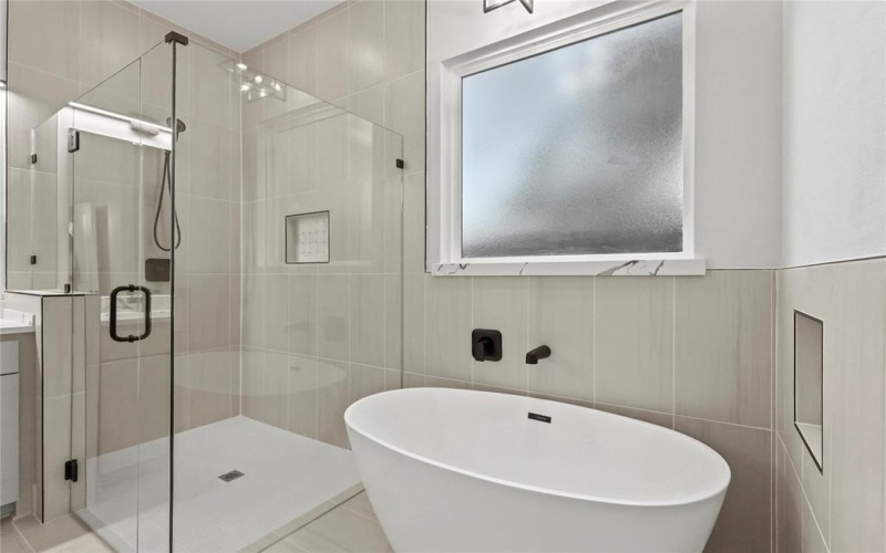 1611 Waweenoc Avenue, Dallas, TX 75216, 4 Bedrooms Bedrooms, ,2 BathroomsBathrooms,Residential,For Sale,1611 Waweenoc Avenue,0,21095565