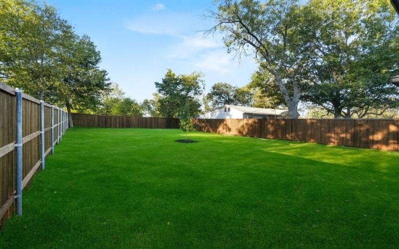 1611 Waweenoc Avenue, Dallas, TX 75216, 4 Bedrooms Bedrooms, ,2 BathroomsBathrooms,Residential,For Sale,1611 Waweenoc Avenue,0,21095565