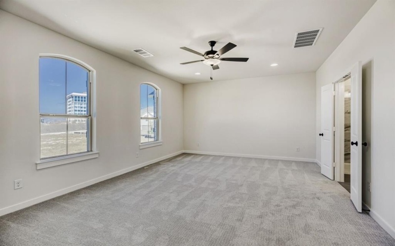 613 Damsel June Street, Lewisville, TX 75056, 3 Bedrooms Bedrooms, ,2 BathroomsBathrooms,Residential,For Sale,613 Damsel June Street,0,21095573