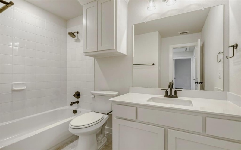 613 Damsel June Street, Lewisville, TX 75056, 3 Bedrooms Bedrooms, ,2 BathroomsBathrooms,Residential,For Sale,613 Damsel June Street,0,21095573