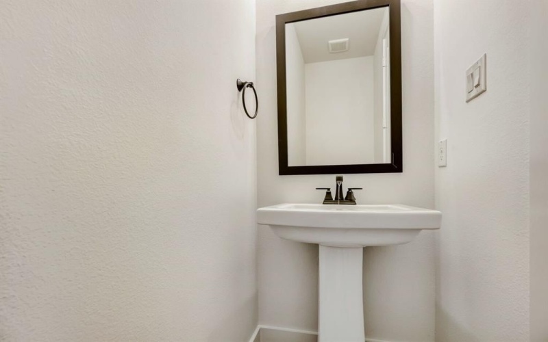 609 Damsel June Street, Lewisville, TX 75056, 3 Habitaciones Habitaciones , ,2 BañosBaños,Residential,En Venta,609 Damsel June Street,0,21095604