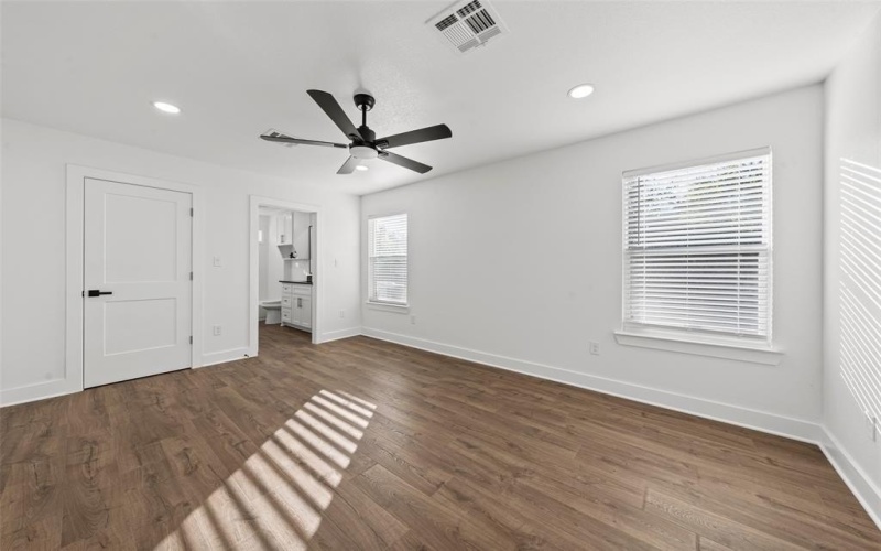 300 Arthur Street, McGregor, TX 76657, 3 Habitaciones Habitaciones , ,2 BañosBaños,Residential,En Venta,300 Arthur Street,0,21095630