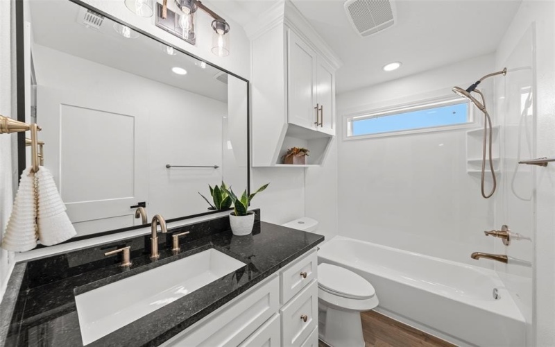 300 Arthur Street, McGregor, TX 76657, 3 Habitaciones Habitaciones , ,2 BañosBaños,Residential,En Venta,300 Arthur Street,0,21095630