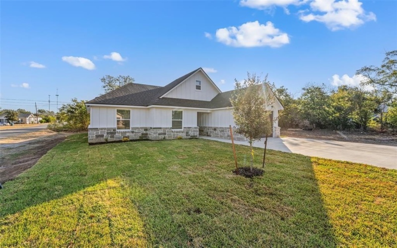 300 Arthur Street, McGregor, TX 76657, 3 Habitaciones Habitaciones , ,2 BañosBaños,Residential,En Venta,300 Arthur Street,0,21095630