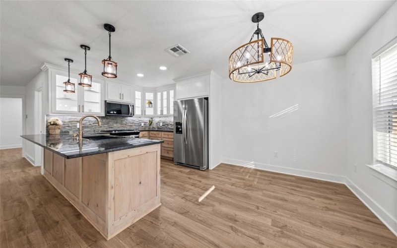 300 Arthur Street, McGregor, TX 76657, 3 Habitaciones Habitaciones , ,2 BañosBaños,Residential,En Venta,300 Arthur Street,0,21095630