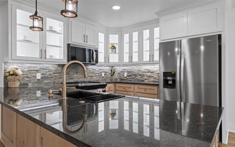 300 Arthur Street, McGregor, TX 76657, 3 Habitaciones Habitaciones , ,2 BañosBaños,Residential,En Venta,300 Arthur Street,0,21095630