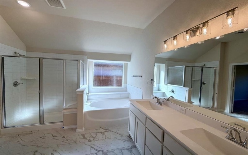 10345 Tapioca Street, Fort Worth, TX 76036, 3 Bedrooms Bedrooms, ,2 BathroomsBathrooms,Residential,For Sale,10345 Tapioca Street,0,21095708