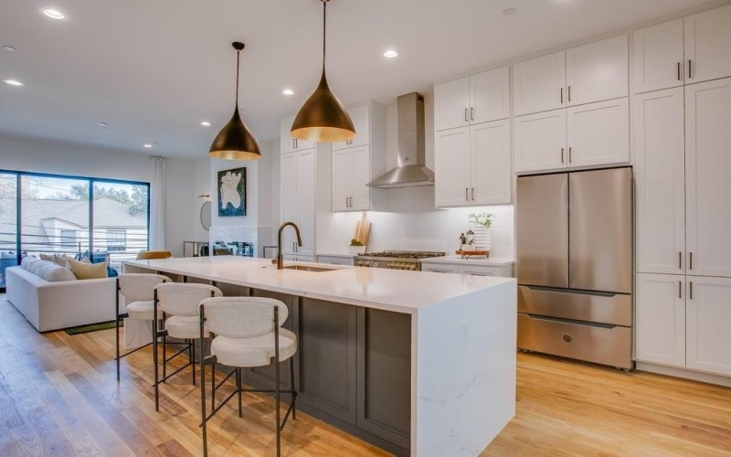 805 Pavillon Street #108, Dallas, TX 75204, 3 Bedrooms Bedrooms, ,3 BathroomsBathrooms,Residential,For Sale,805 Pavillon Street,0,21095764