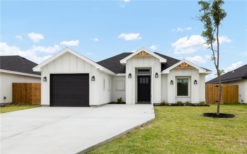 1305 Franklin Avenue, Alton, TX 78573, 3 Habitaciones Habitaciones , ,2 BañosBaños,Residential,En Venta,1305 Franklin Avenue,469653
