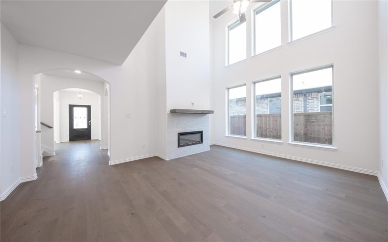 1413 Sun Garden Way, Justin, TX 76247, 4 Habitaciones Habitaciones , ,3 BañosBaños,Residential,En Venta,1413 Sun Garden Way,0,21095987