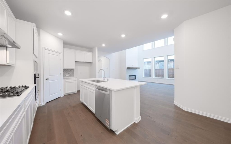 1413 Sun Garden Way, Justin, TX 76247, 4 Habitaciones Habitaciones , ,3 BañosBaños,Residential,En Venta,1413 Sun Garden Way,0,21095987