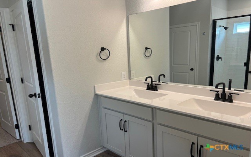 105 Beveridge Road, Seguin, TX 78155, 3 Habitaciones Habitaciones , ,2 BañosBaños,Residential,En Venta,105 Beveridge Road,0,596227