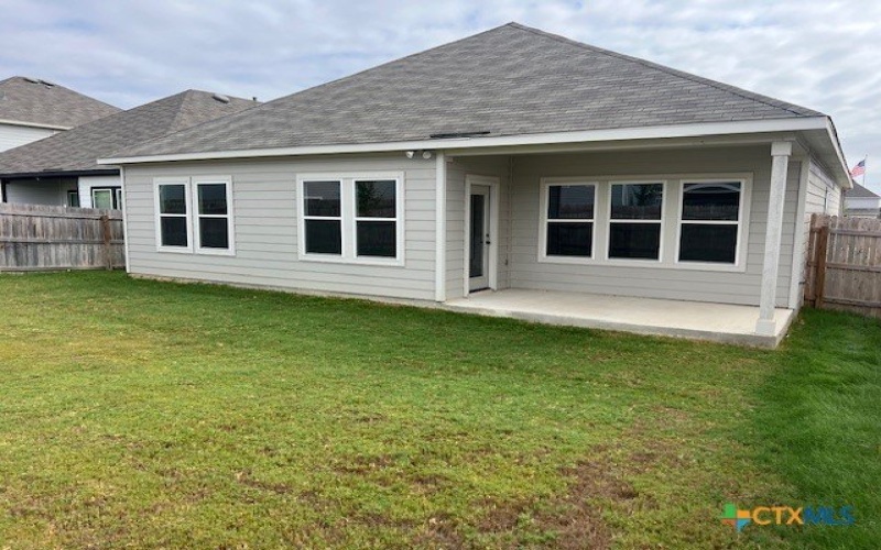 105 Beveridge Road, Seguin, TX 78155, 3 Habitaciones Habitaciones , ,2 BañosBaños,Residential,En Venta,105 Beveridge Road,0,596227
