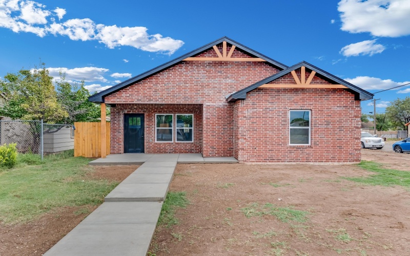 1219 S Cleveland Street, Amarillo, TX 79102-4032, 3 Bedrooms Bedrooms, ,2 BathroomsBathrooms,Residential,For Sale,1219 S Cleveland Street,0,25-9046