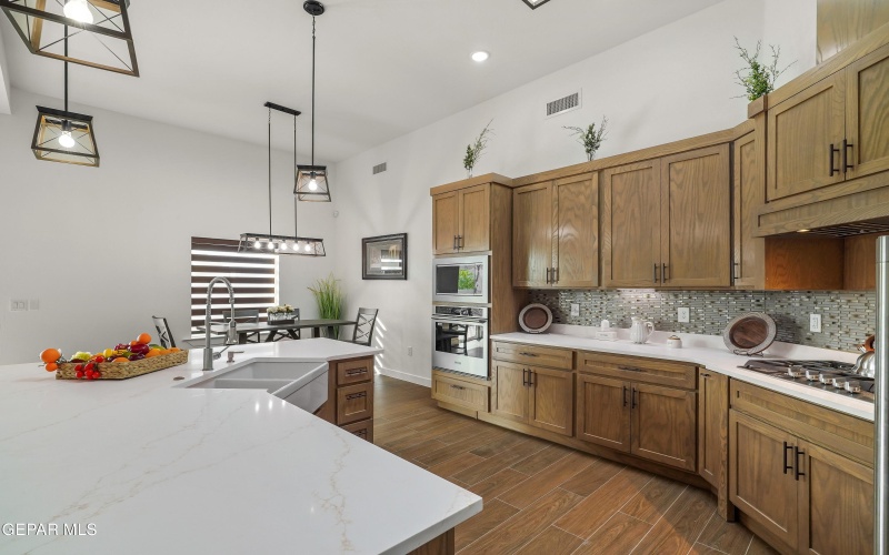 253 Mar Vista Place, Horizon City, TX 79928, 4 Habitaciones Habitaciones , ,2 BañosBaños,Residential,En Venta,253 Mar Vista Place,0,932645
