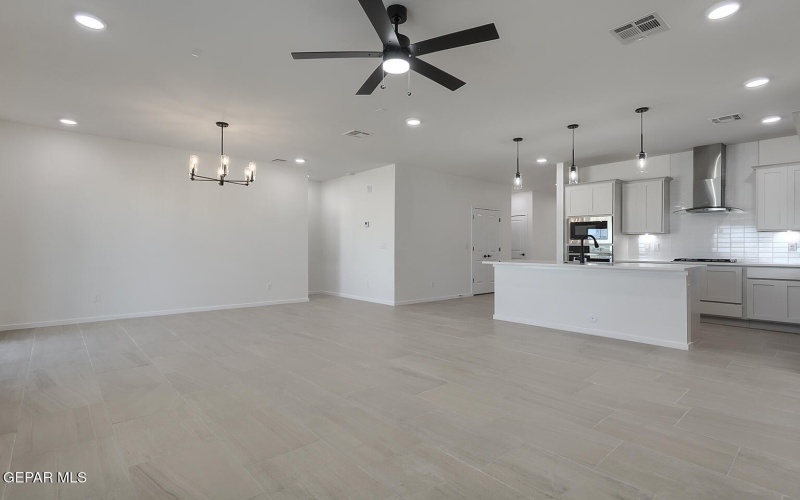 13737 CENTRO VISTA Avenue, Horizon City, TX 79928, 4 Bedrooms Bedrooms, ,2 BathroomsBathrooms,Residential,For Sale,13737 CENTRO VISTA Avenue,0,932655