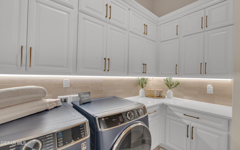 245 Mar Vista Place, Horizon City, TX 79928, 4 Bedrooms Bedrooms, ,3 BathroomsBathrooms,Residential,For Sale,245 Mar Vista Place,0,932658
